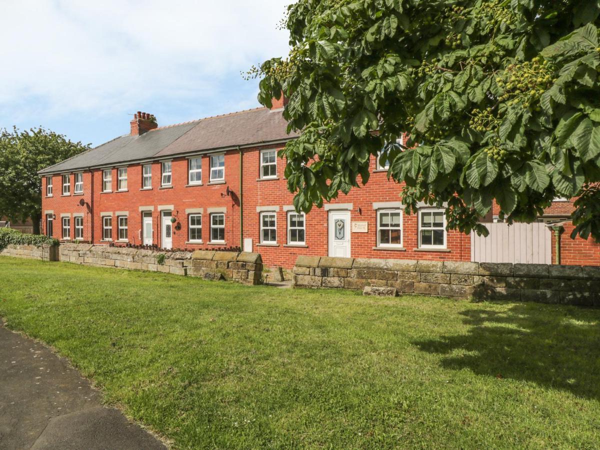 The Tannery Villa Whitby Exterior photo
